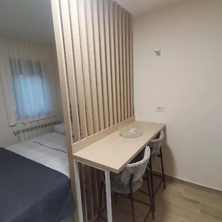 App Fratrici Apartment *